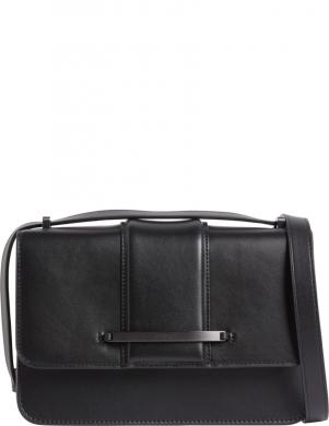 CALVIN KLEIN sieviešu melna plecu soma Bar hardware shoulder bag