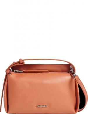 CALVIN KLEIN sieviešu brūna plecu soma Elevated soft mini bag